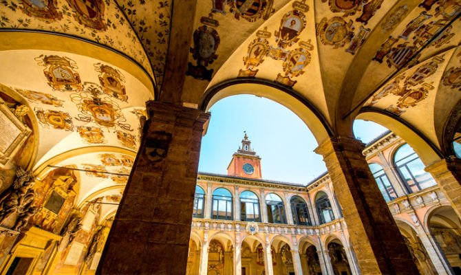 The best half-day walking tour in Bologna