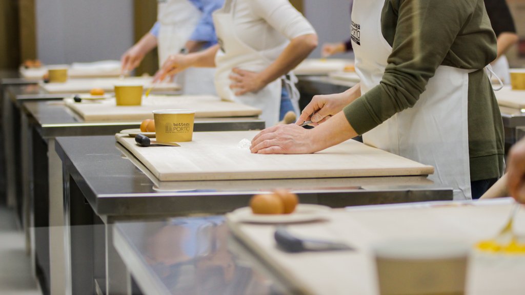 Tortellini mon amour: cooking class in Bologna