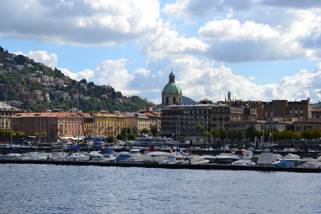 A private mini-cruise and a Como city-break