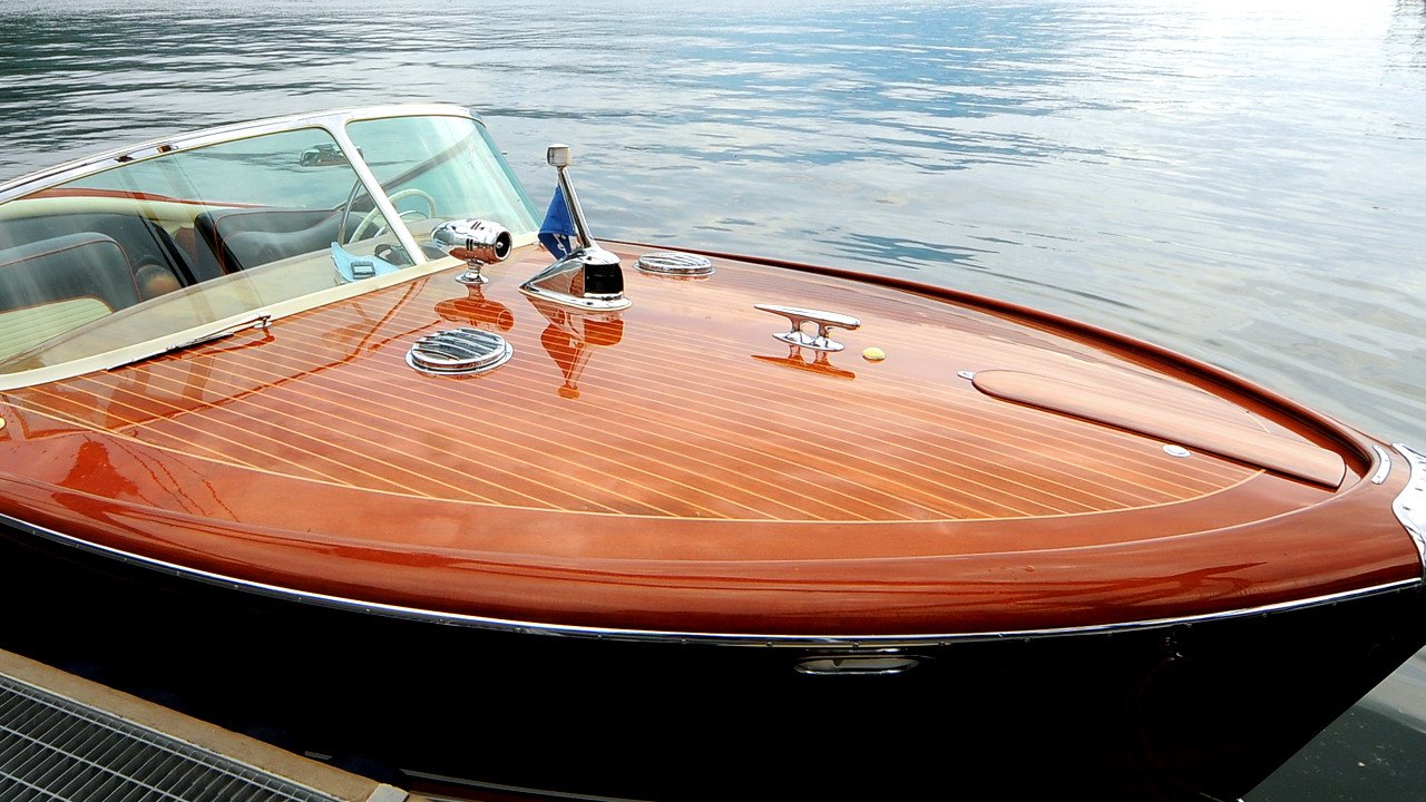 A luxury evening cruise on Lake Como by Riva boat