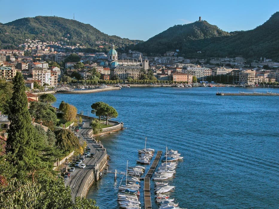 From Como to the Pearl of the Lake: Full-Day Private Boat Tour