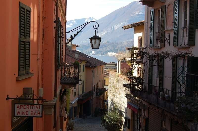From Como to the Pearl of the Lake: Full-Day Private Boat Tour