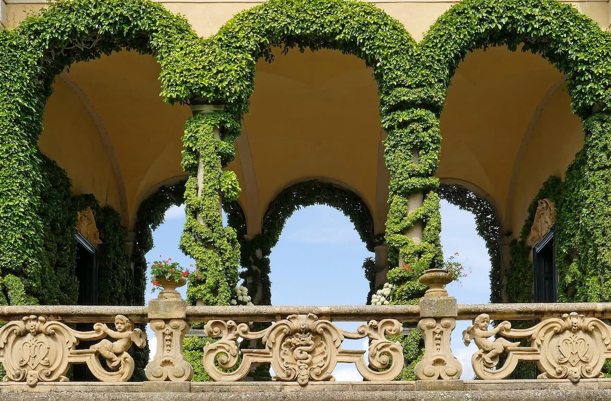 Lake Como private tour between its villas and gardens