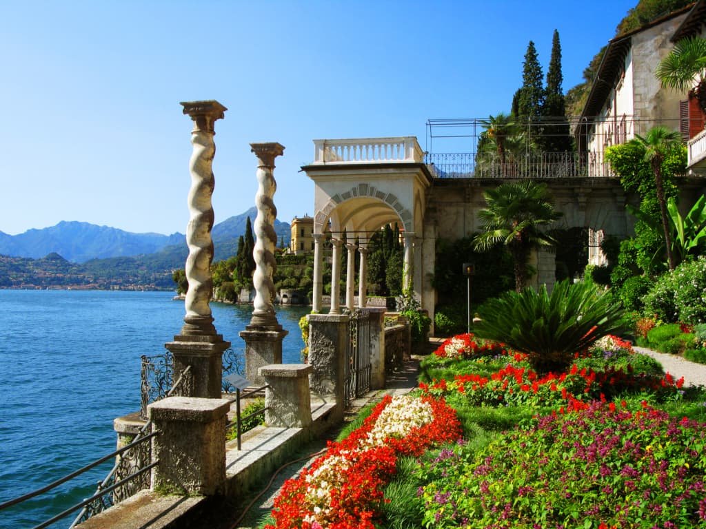 Gardens and parks between Bellagio and Varenna on Lake Como