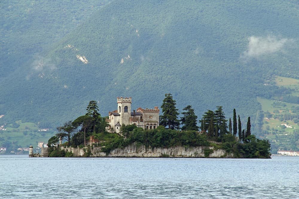 Discovering Lake Iseo isles