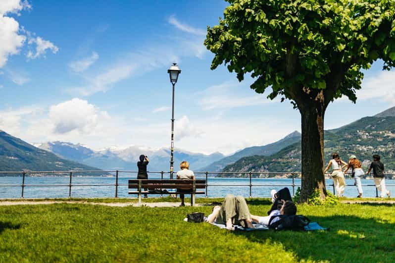 Lake Maggiore art and food tour between Isola Bella and Stresa from Milan
