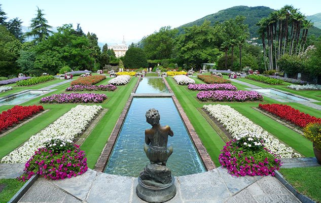 Lake Maggiore private cruise: Villa Taranto botanical garden