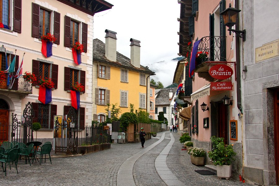Vigezzina Panoramic Train & Locarno Day Tour from Lake Maggiore
