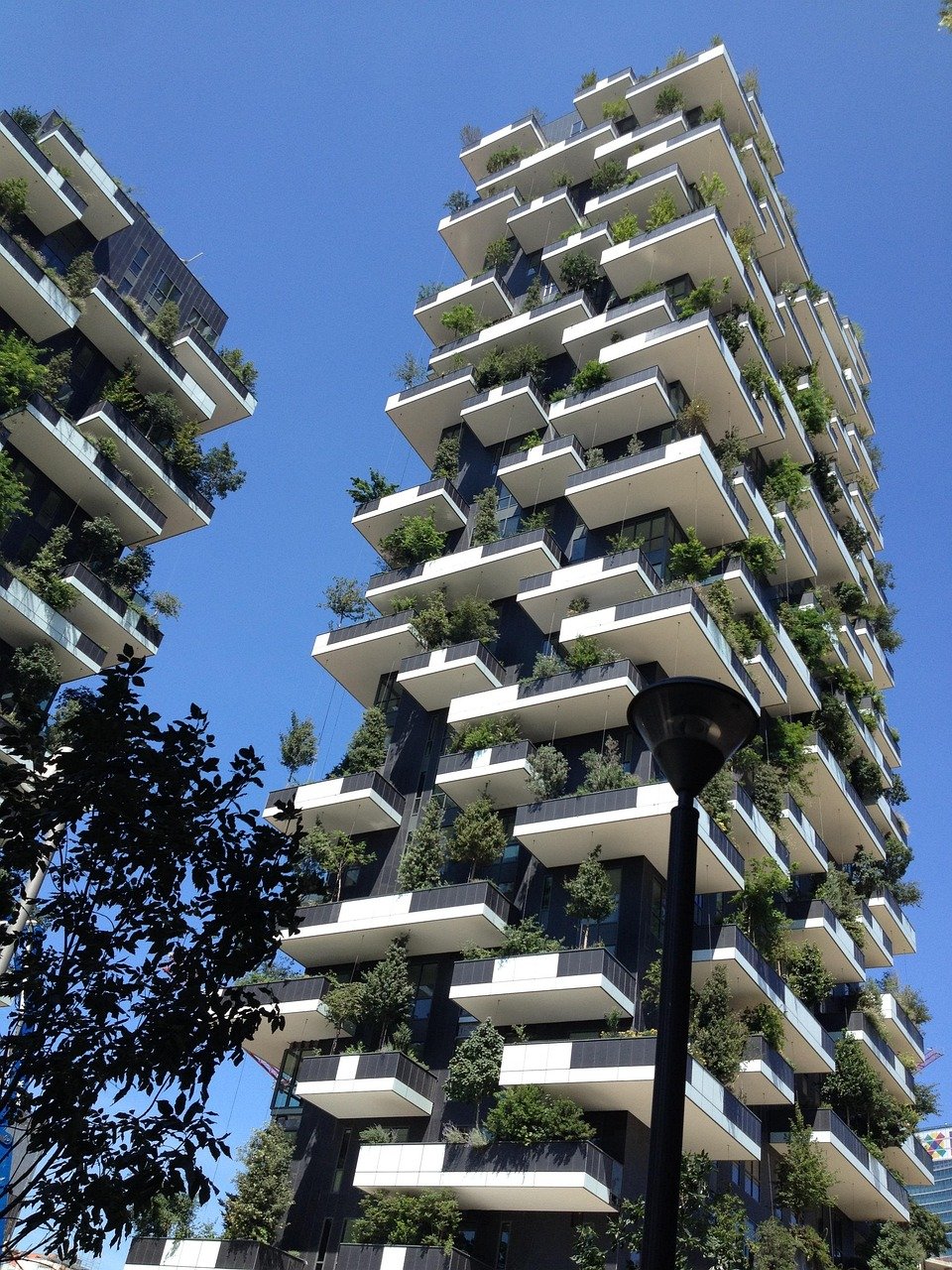Explore Milan’s Modern Architecture – Private Skyline Walking Tour