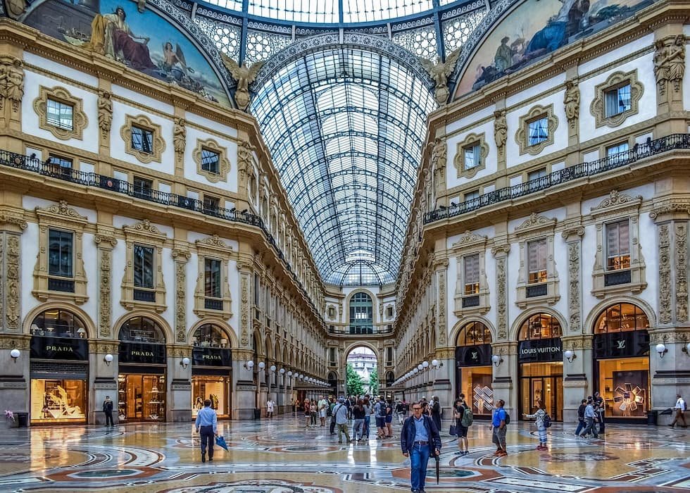 Getting lost in Milan fashion: luxury style and heritage tour