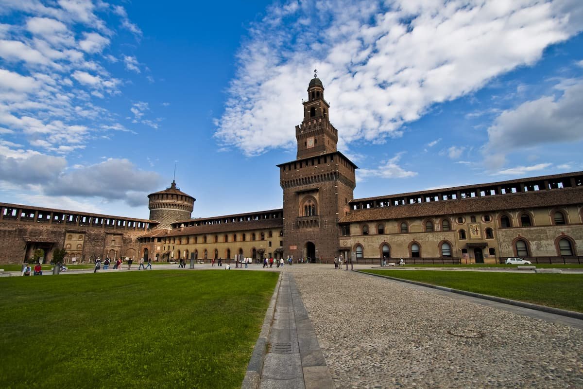 Leonardo and Milan: A Private Journey Through Masterpieces and Monuments
