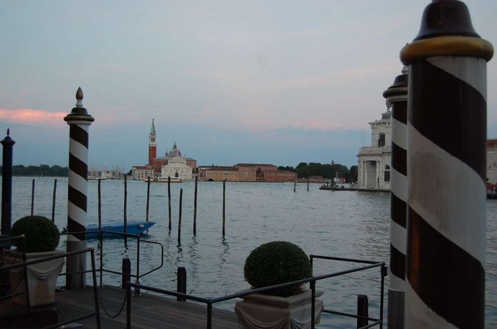 Bacari and cicchetti: a culinary journey in Venice